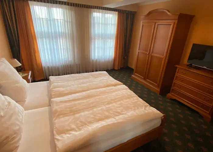 アパート Altstadt-refugium - Schlossblick, Sauna, Parkplatz, Innenstadt, Wow Sky Sport Bl ヴェルニゲローデ